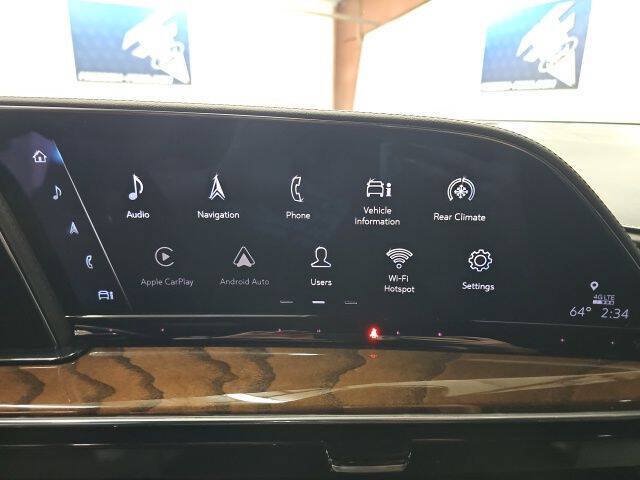 Used 2023 Cadillac Escalade ESV Premium Luxury Platinum AWD/4WD image 15
