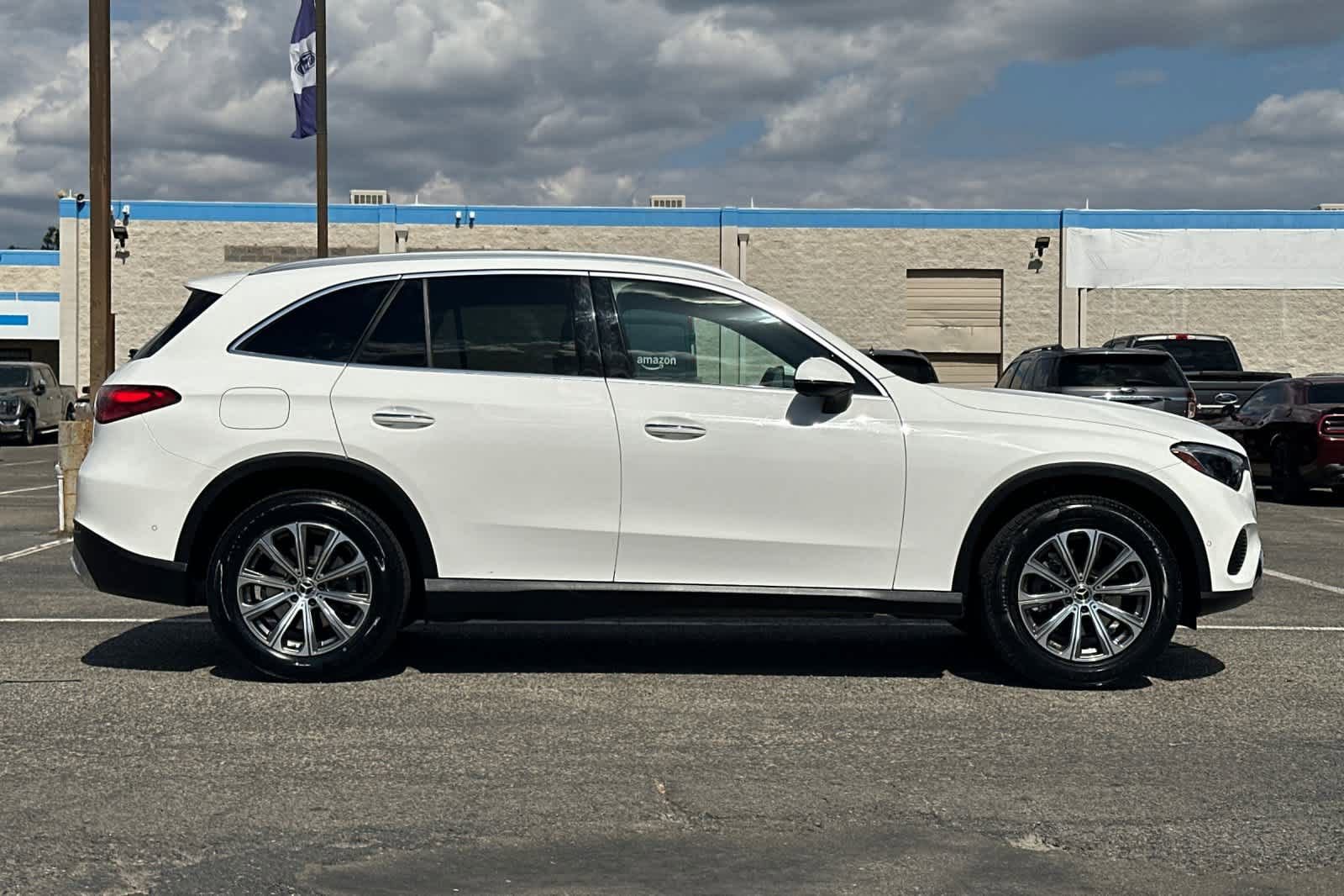 Used 2024 Mercedes-Benz GLC 300 w/ Winter Package image 8