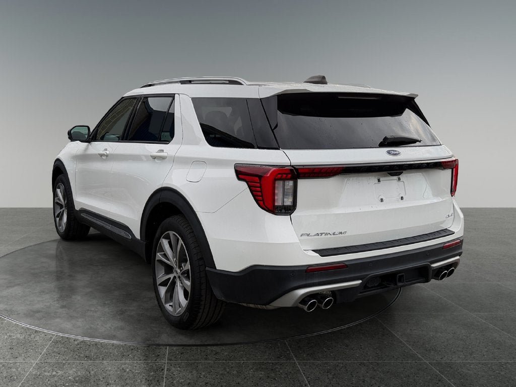 Certified 2025 Ford Explorer Platinum w/ Ultimate Package AWD/4WD image 8