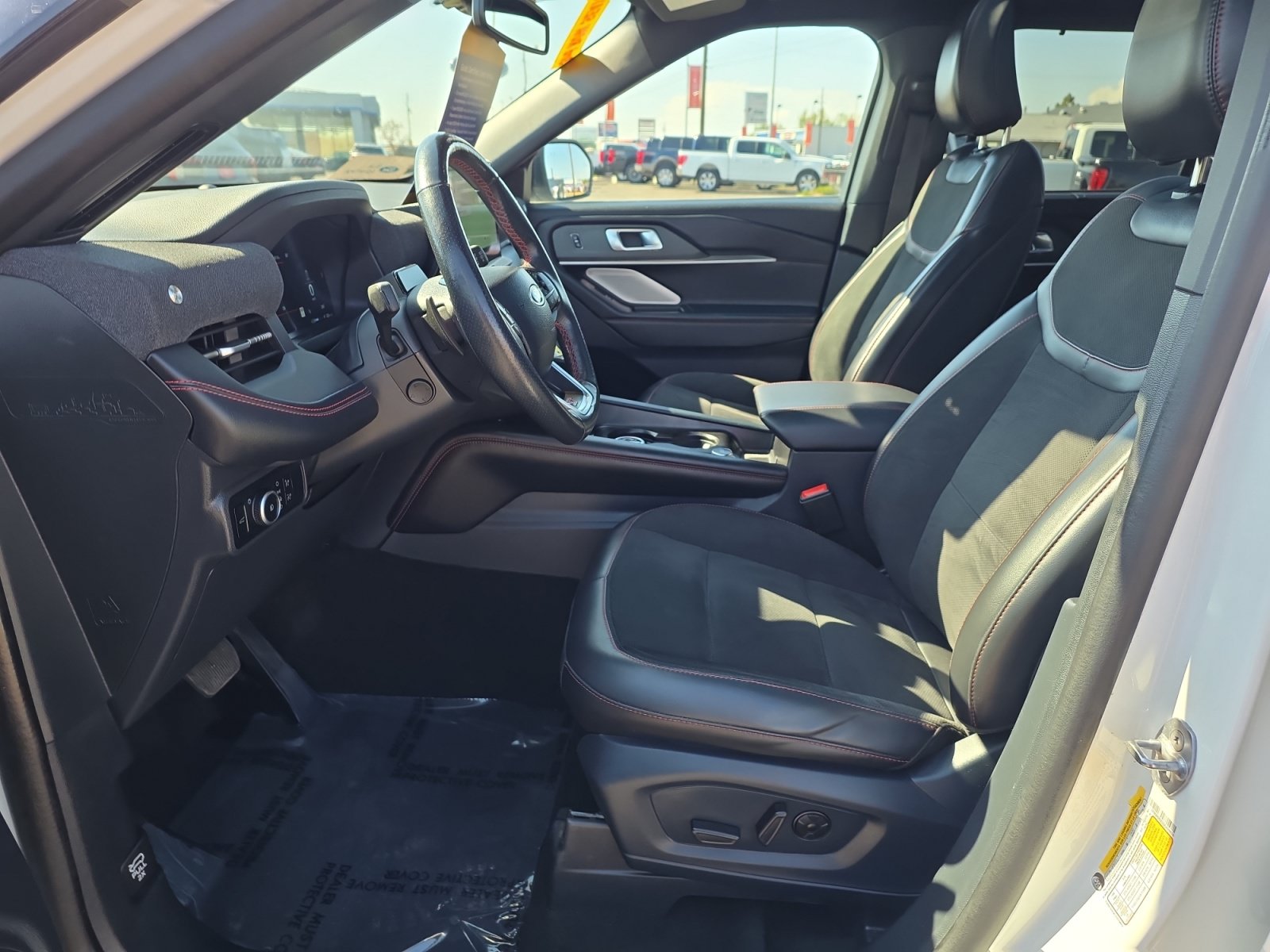 Certified 2025 Ford Explorer ST AWD/4WD image 19