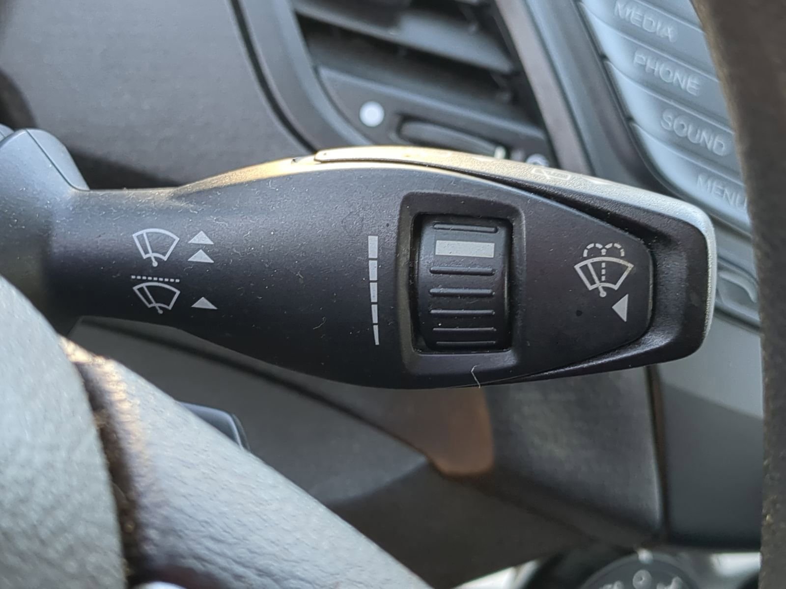 Certified 2018 Ford Fiesta SE image 28