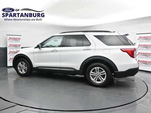 Certified 2024 Ford Explorer XLT w/ Equipment Group 202A AWD/4WD image 5