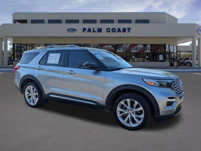 Certified 2024 Ford Explorer Platinum w/ Technology Package AWD/4WD image 2