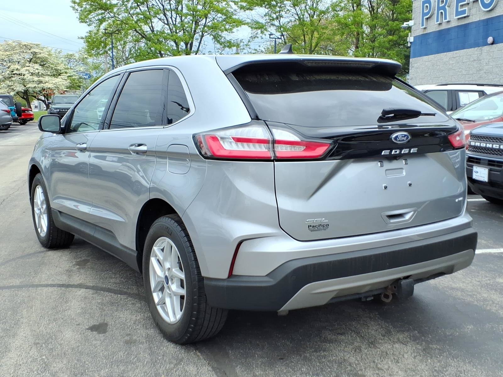 Certified 2022 Ford Edge SEL w/ Convenience Package AWD/4WD image 6