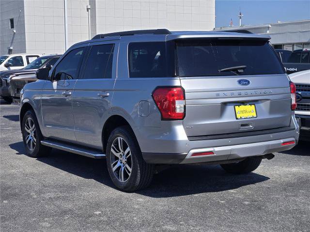 Certified 2022 Ford Expedition XLT RWD image 6