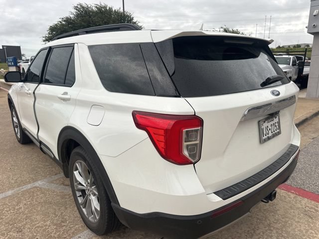 Certified 2023 Ford Explorer XLT w/ Equipment Group 202A RWD image 4