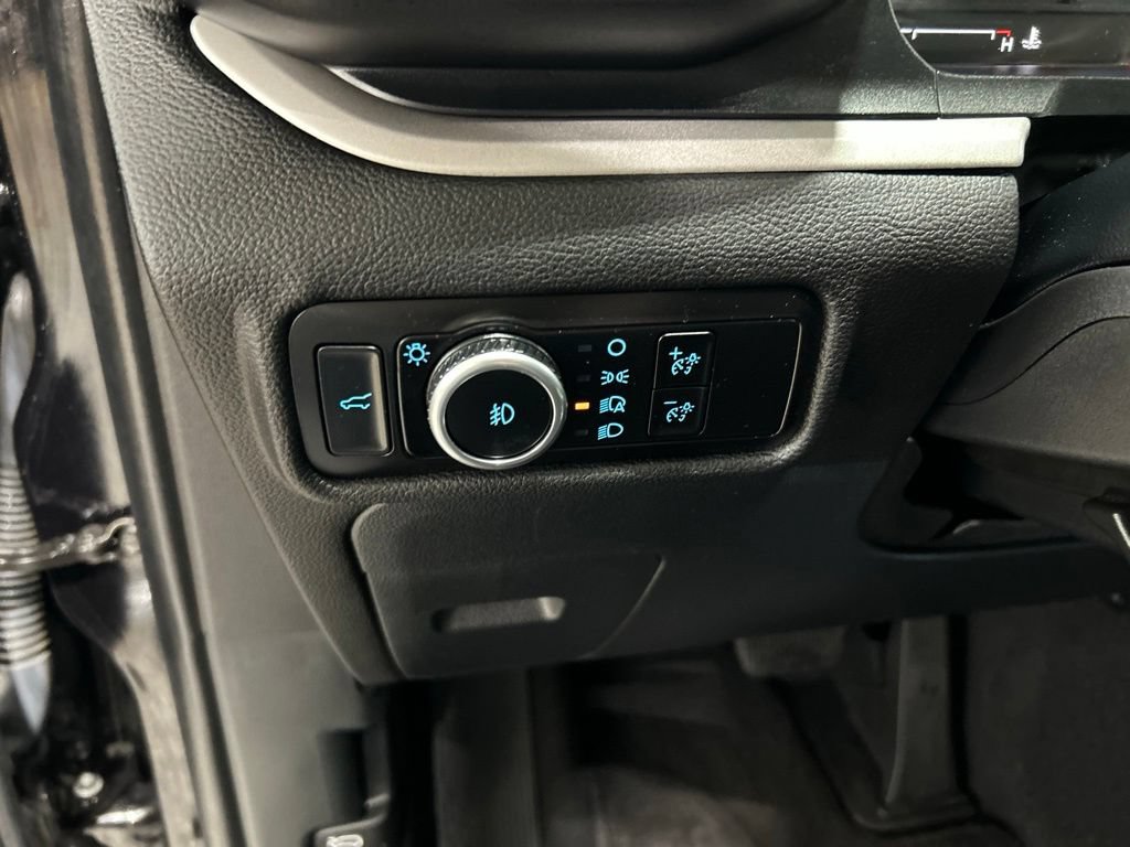 Certified 2023 Ford Explorer XLT w/ Equipment Group 202A AWD/4WD image 14