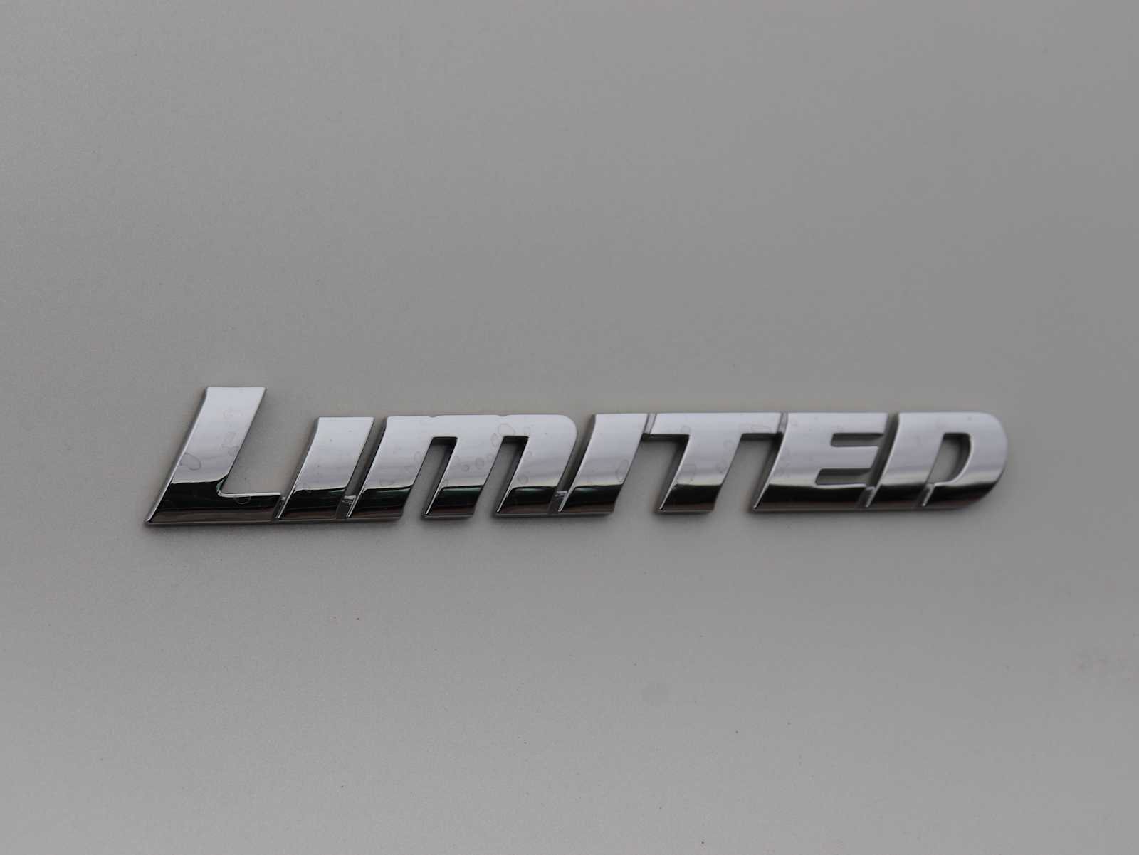 Used 2022 Toyota 4Runner Limited image 12