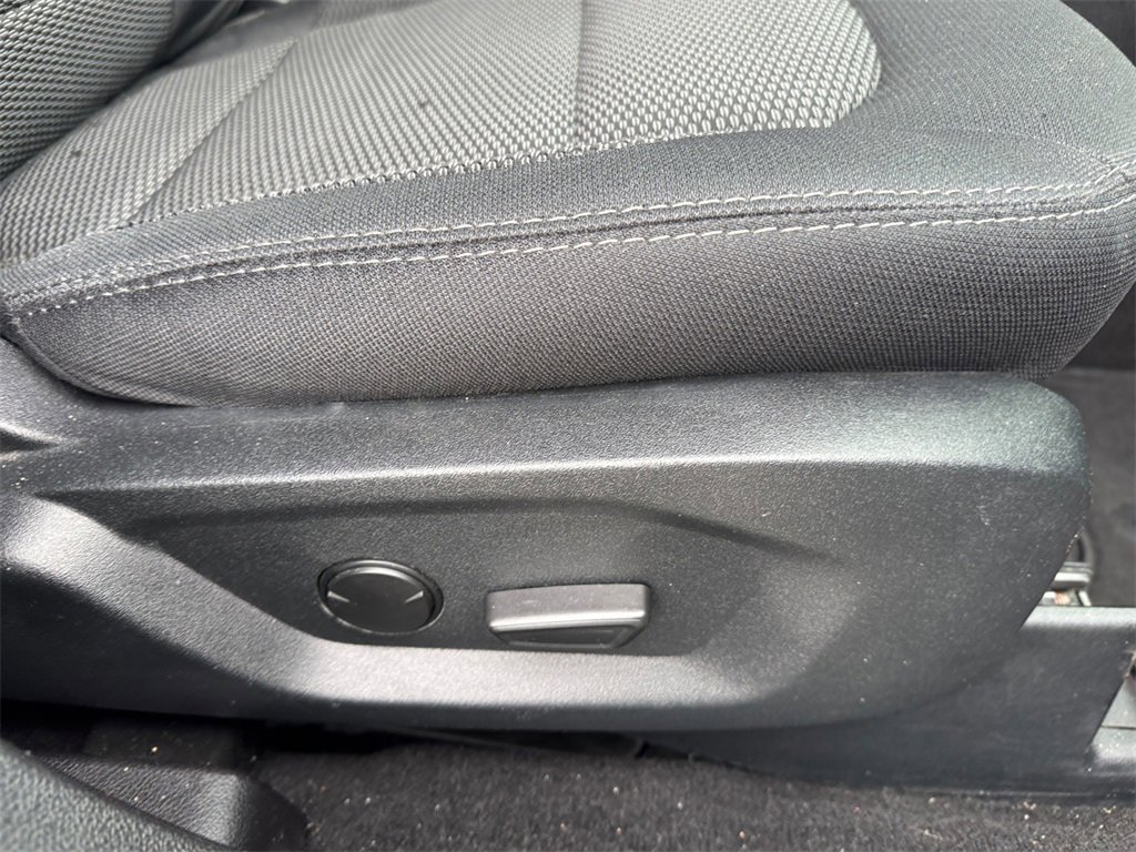 Certified 2019 Ford Explorer XLT w/ Equipment Group 201A image 19