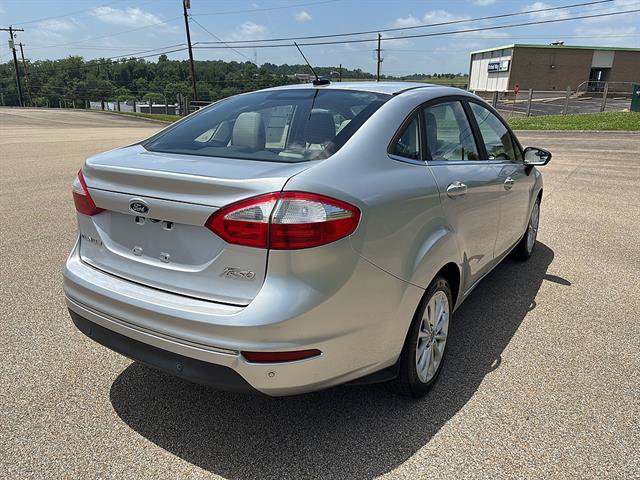 Certified 2017 Ford Fiesta Titanium FWD image 4