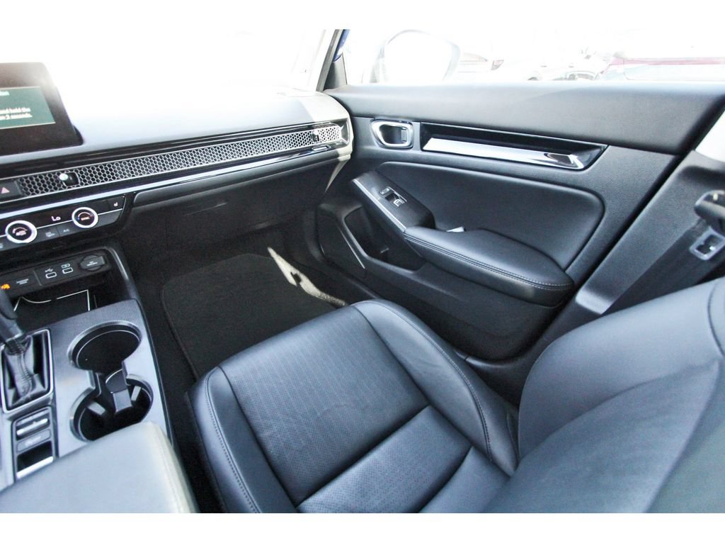 Used 2022 Honda Civic Touring image 13