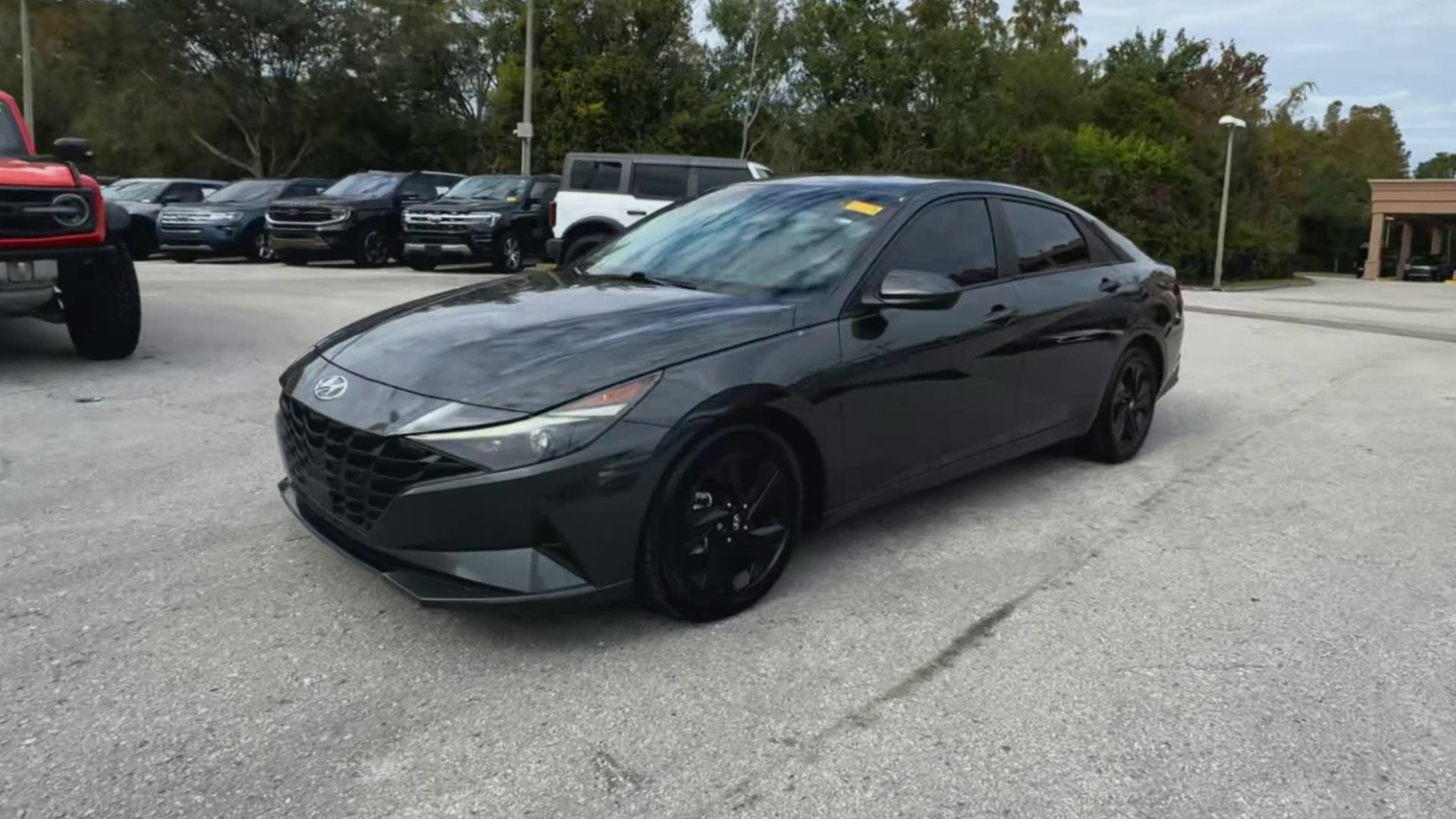 Used 2021 Hyundai Elantra SEL w/ Convenience Package image 12