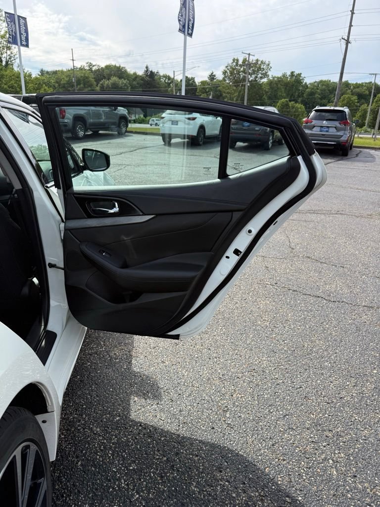Used 2018 Nissan Maxima 3.5 S FWD image 14