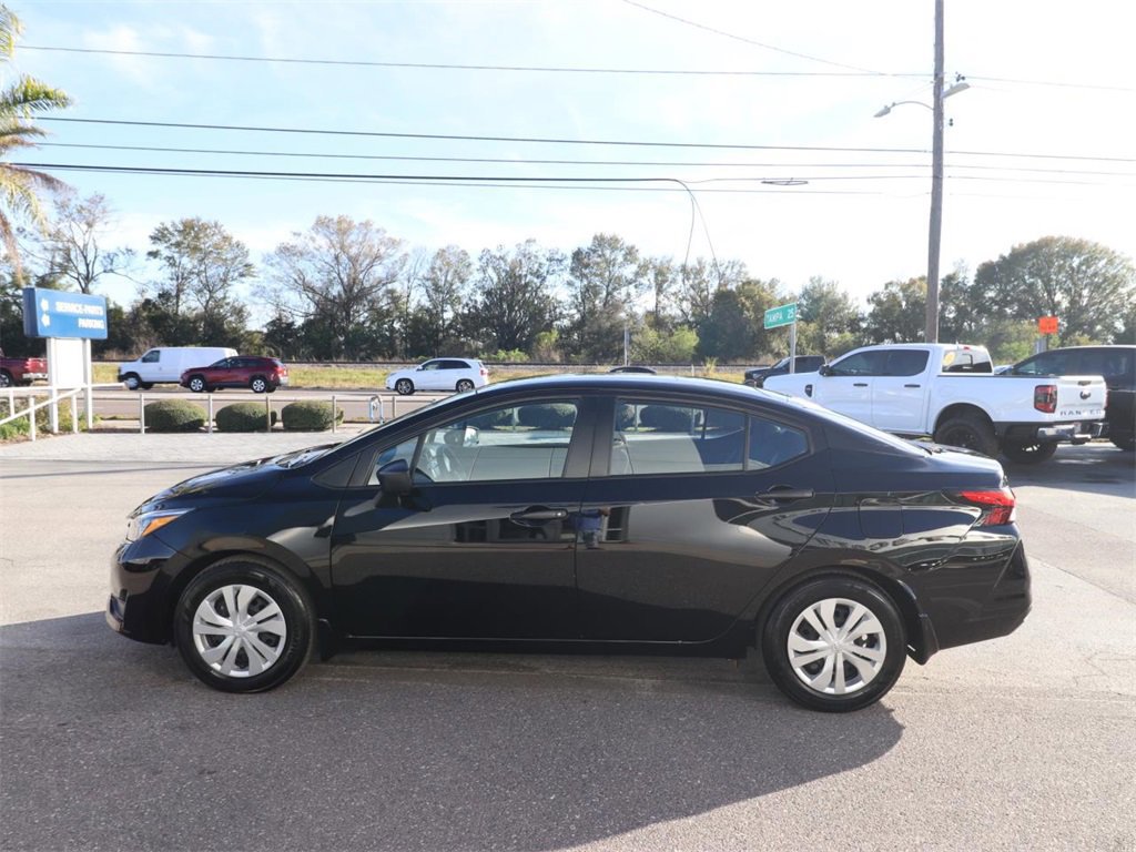 Used 2025 Nissan Versa S w/ Trunk Package image 2