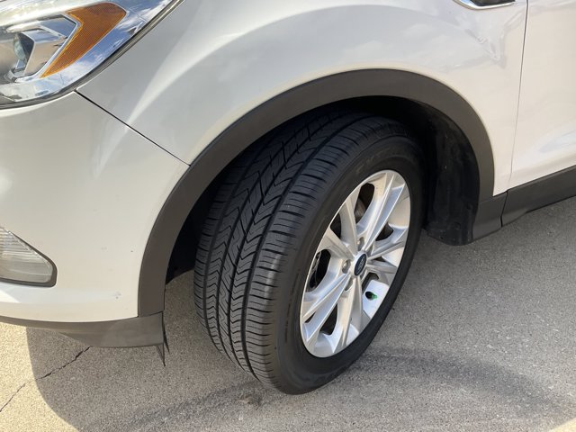 Certified 2019 Ford Escape SEL FWD image 24