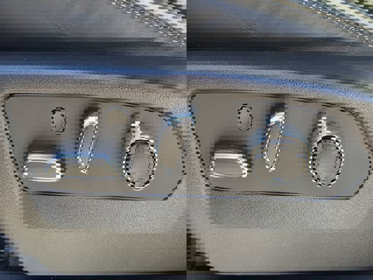 Used 2024 GMC Sierra 1500 AT4X image 30