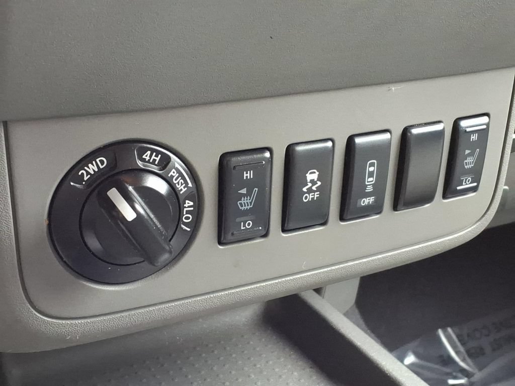 Used 2020 Nissan Frontier SV AWD/4WD image 21