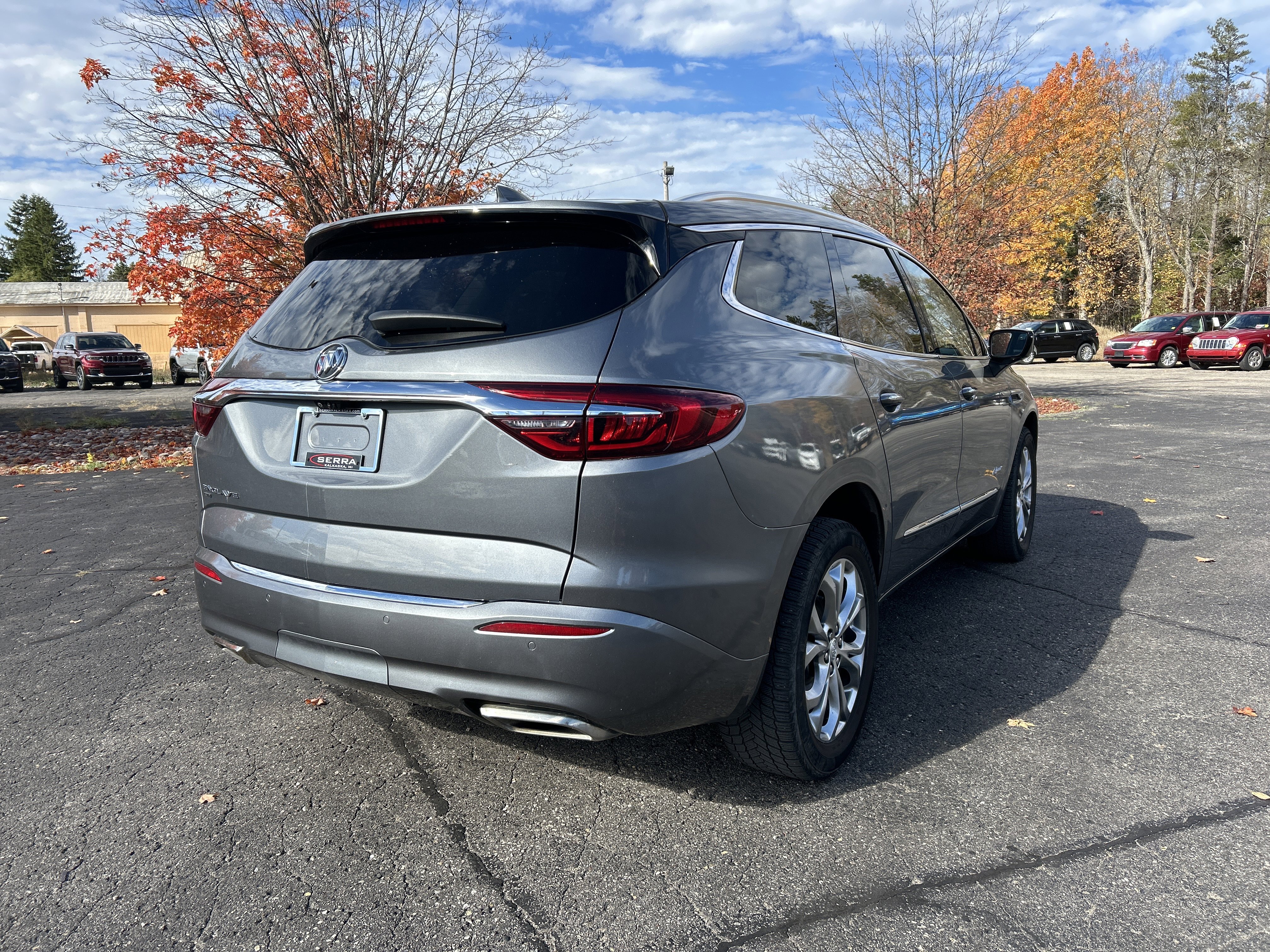 Used 2021 Buick Enclave Avenir image 3