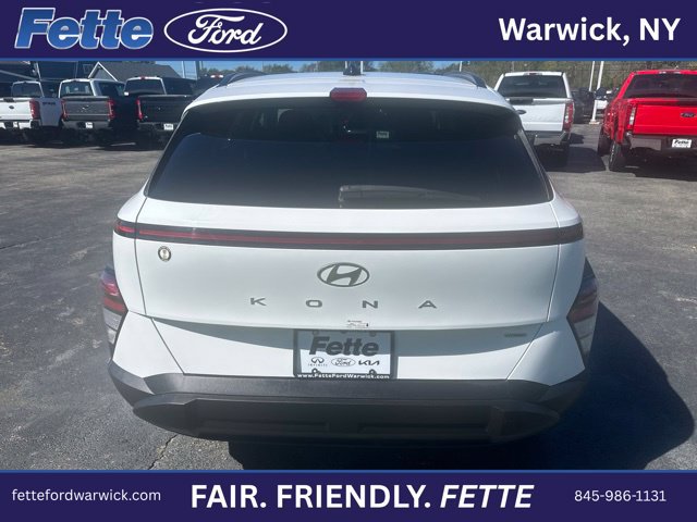 Used 2024 Hyundai Kona SEL AWD/4WD image 9