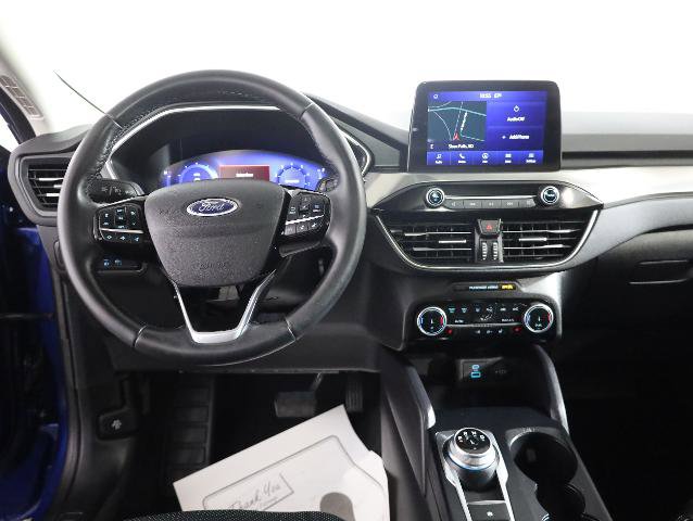 Certified 2022 Ford Escape Titanium w/ Class II Trailer Tow Package AWD/4WD image 13