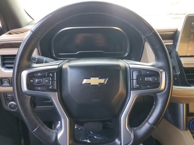 Used 2023 Chevrolet Suburban Premier image 13