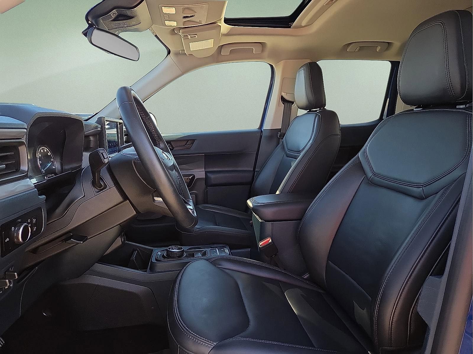 Certified 2024 Ford Maverick Lariat w/ Black Appearance Package image 14