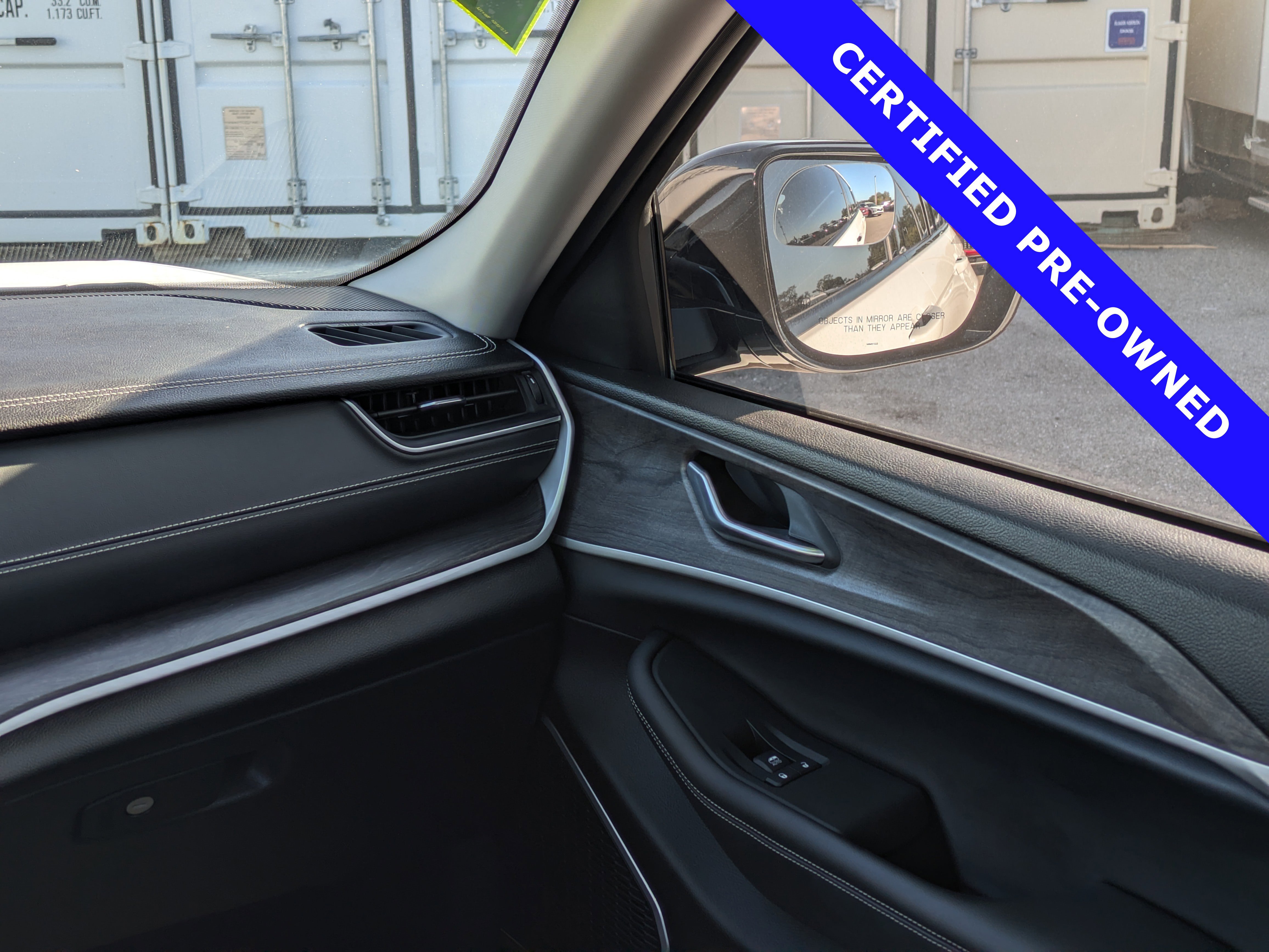 Used 2022 Jeep Grand Cherokee Limited image 17