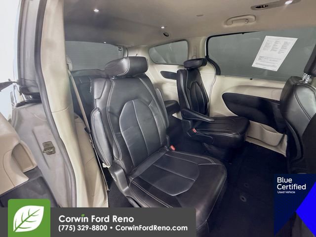 Used 2023 Chrysler Pacifica Touring-L FWD image 29