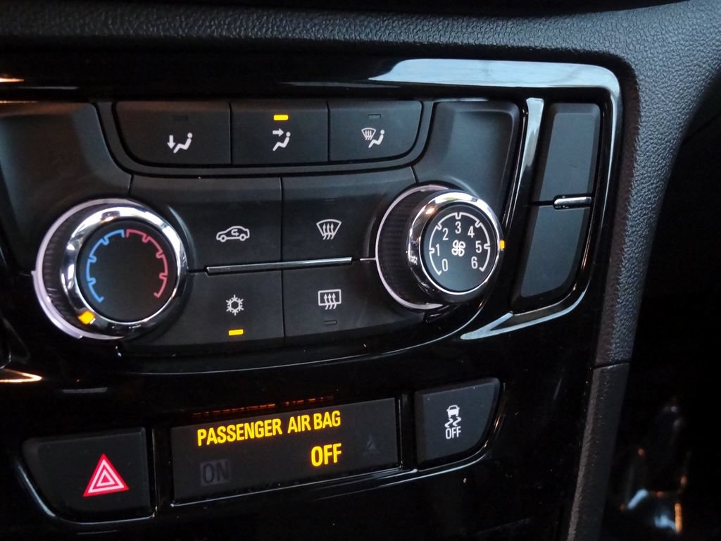 Used 2019 Buick Encore Preferred FWD image 25