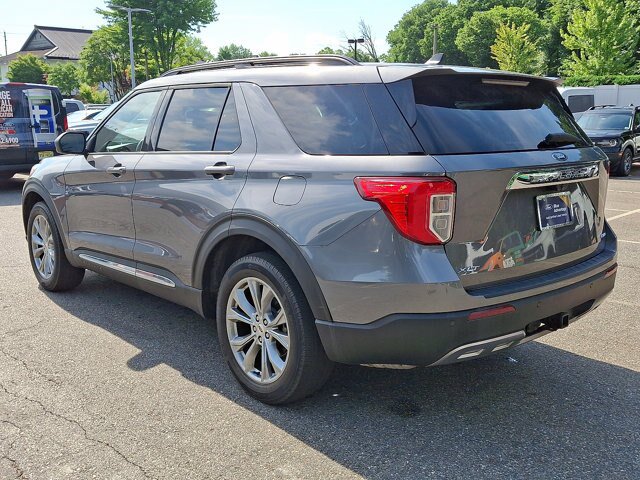 Certified 2022 Ford Explorer XLT w/ Equipment Group 202A AWD/4WD image 14
