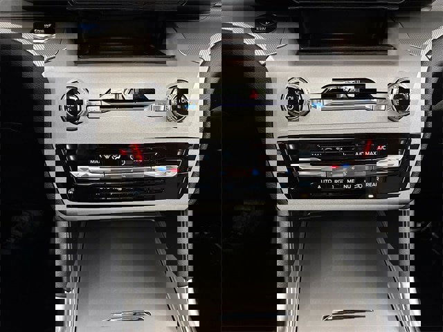 Certified 2023 Ford Explorer XLT w/ Equipment Group 202A image 10