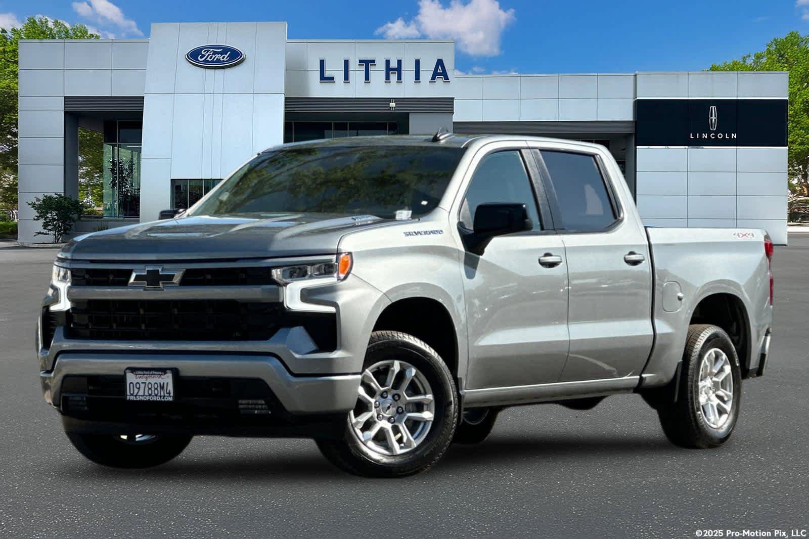 Used 2026 Chevrolet Silverado 1500 RST AWD/4WD image 1