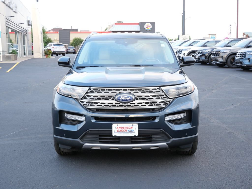 Certified 2023 Ford Explorer Limited AWD/4WD image 3