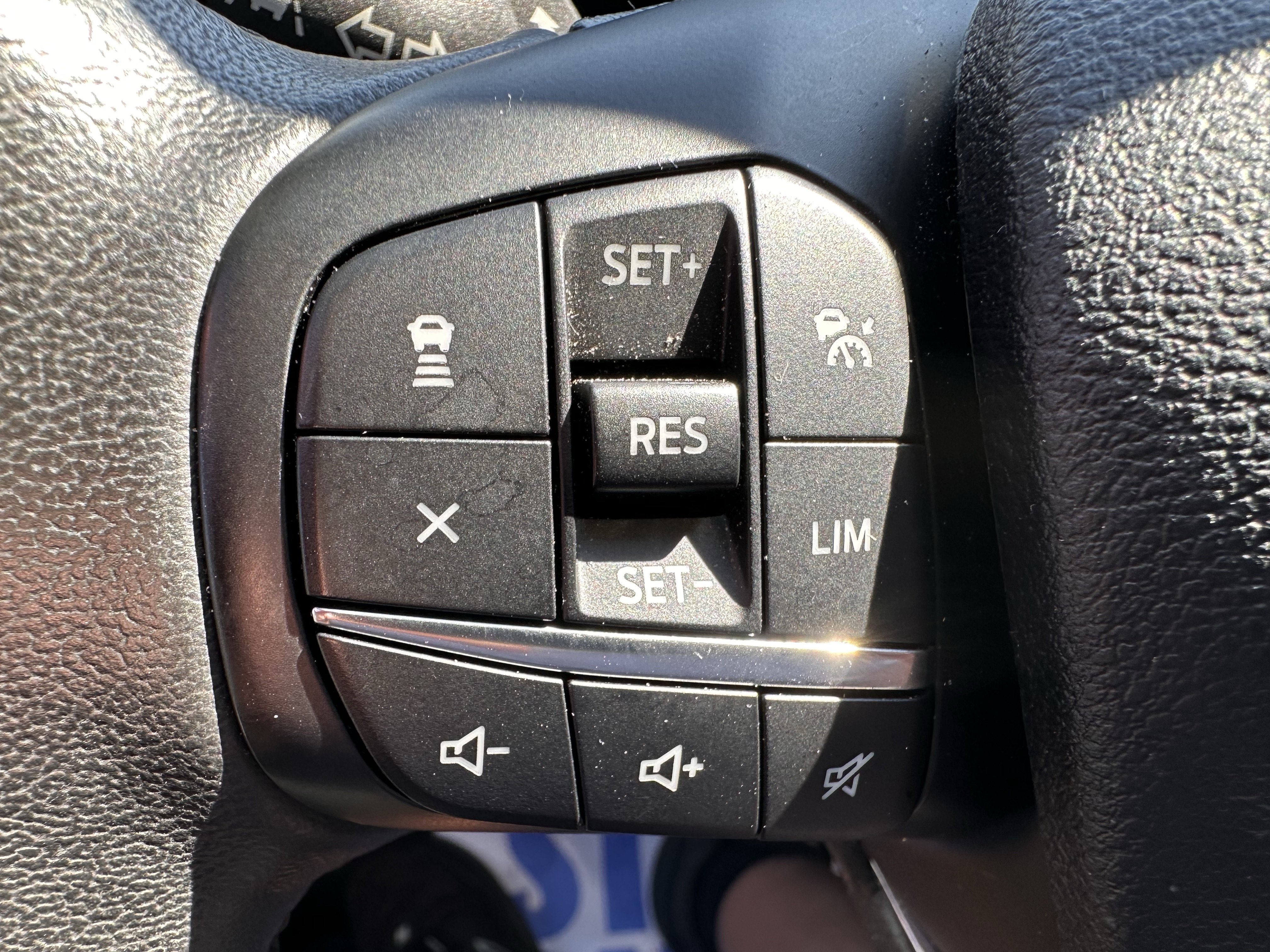 Certified 2025 Ford Transit 150 Low Roof AWD image 19