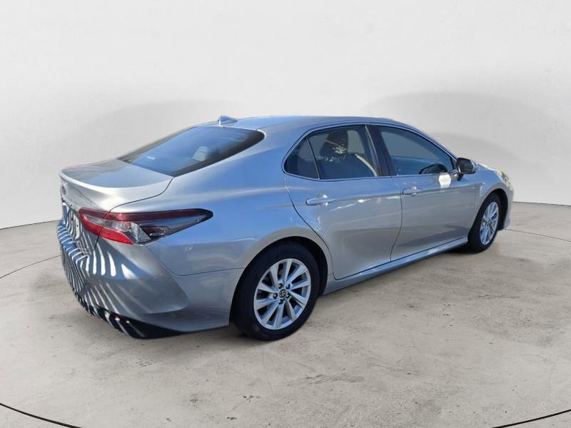 Used 2023 Toyota Camry LE FWD image 3