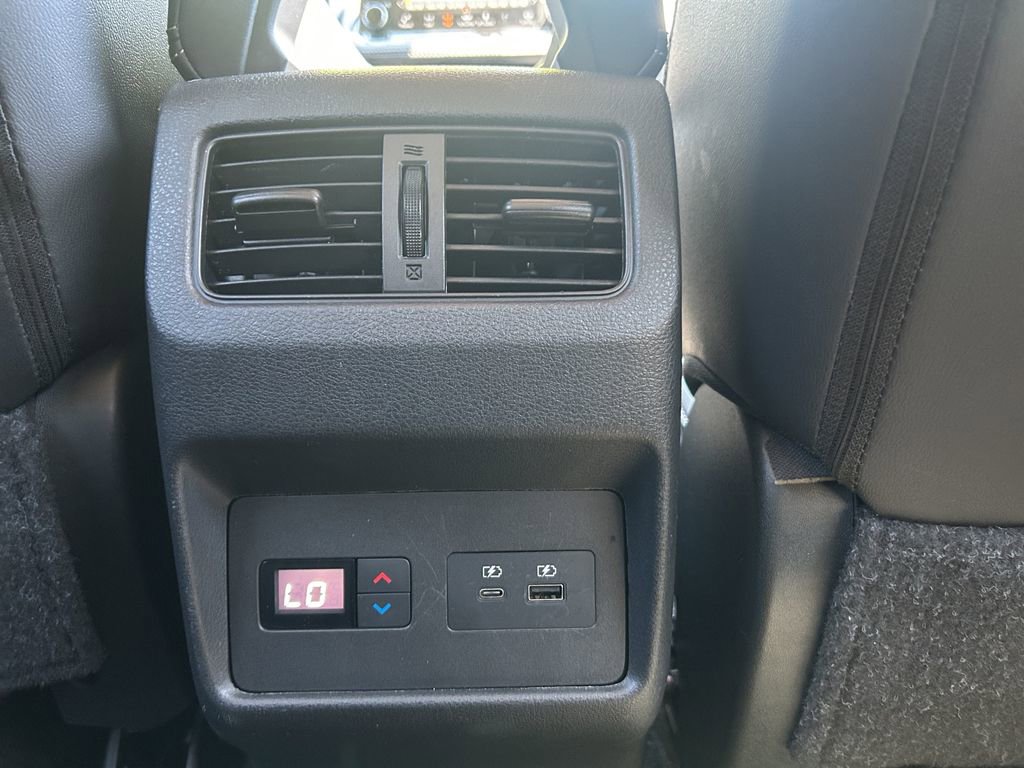 Used 2023 Nissan Rogue SL w/ SL Premium Package FWD image 26