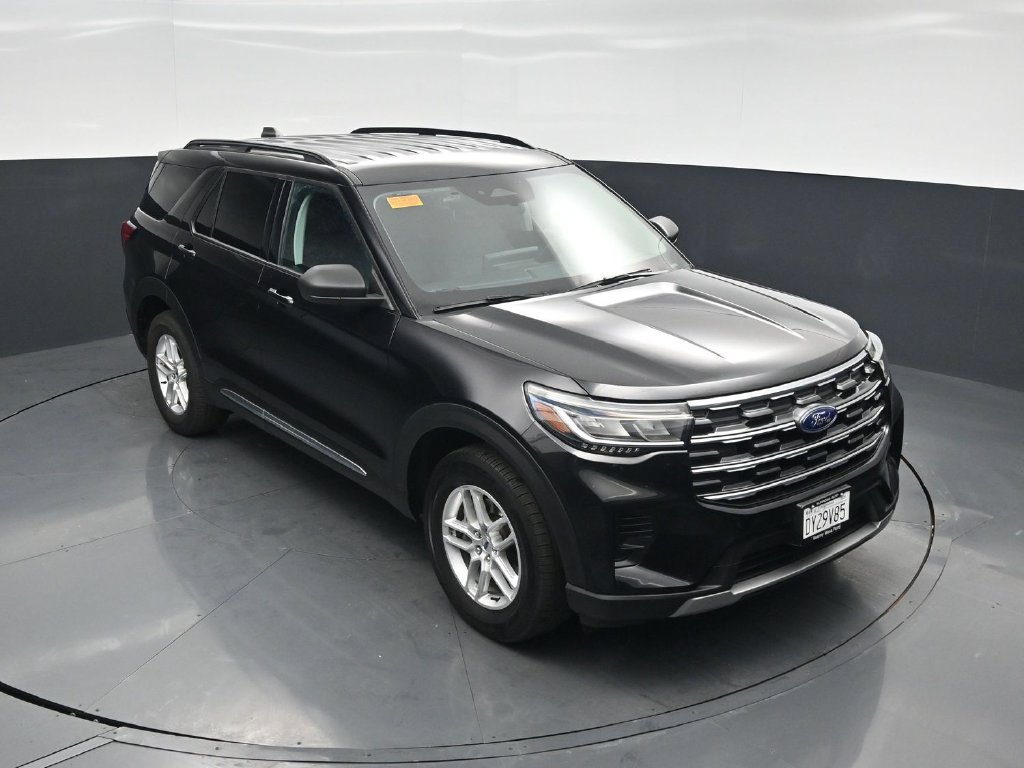 Certified 2025 Ford Explorer Active AWD/4WD image 41