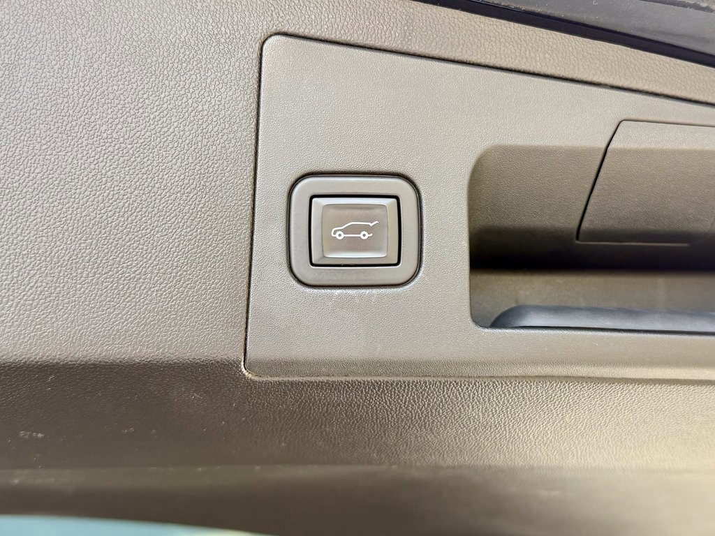 Used 2020 Cadillac XT5 Sportv w/ Platinum Package image 16