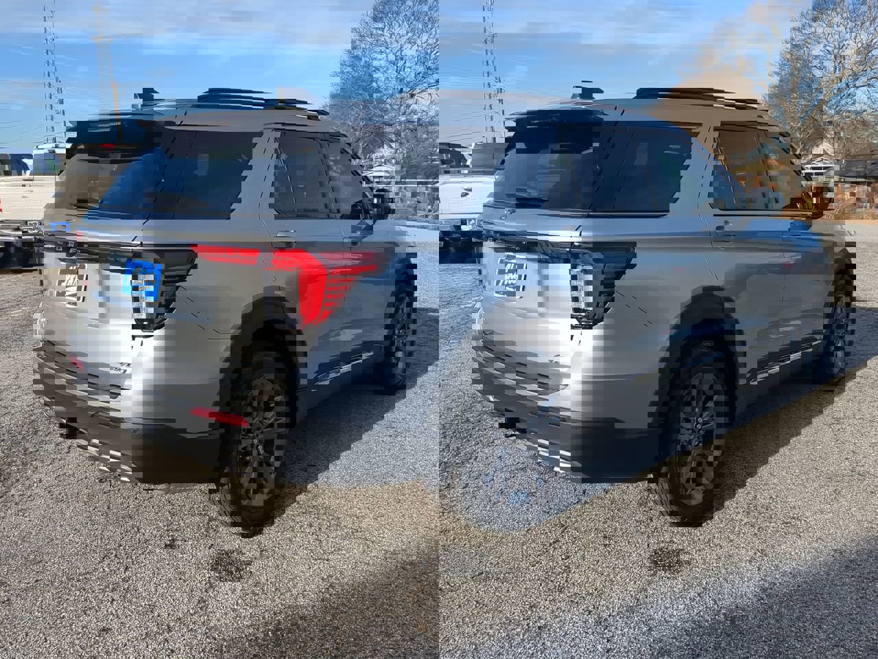 Certified 2025 Ford Explorer Active w/ Active Comfort Package image 4