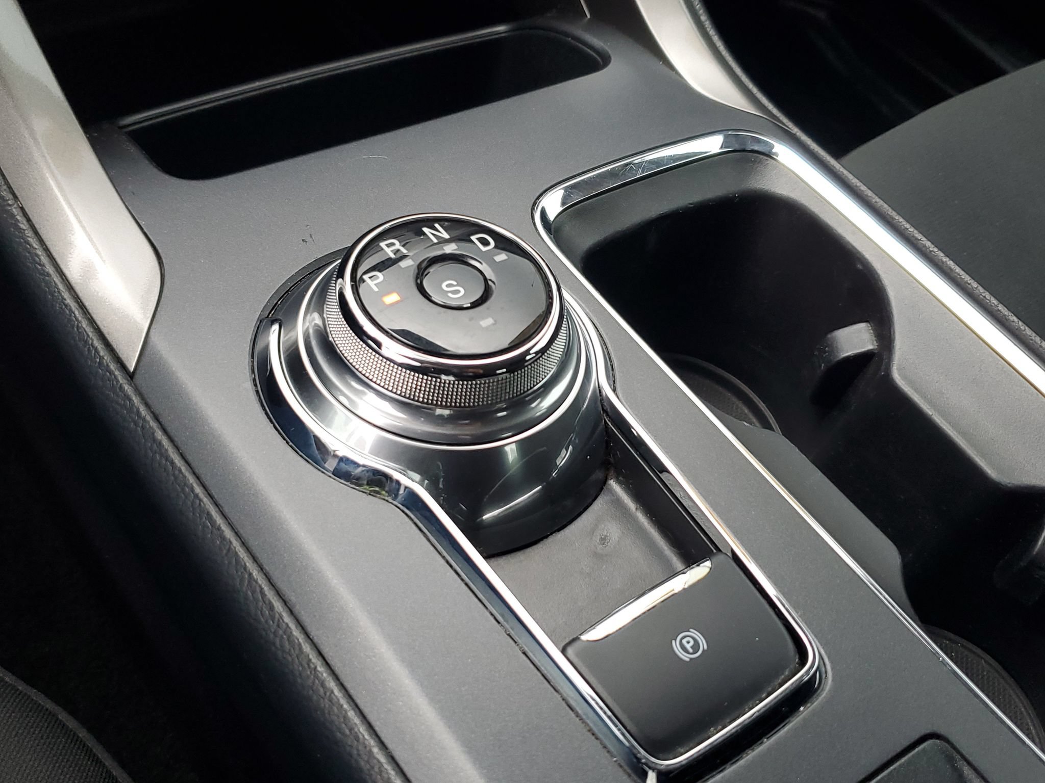 Certified 2019 Ford Fusion SE FWD image 27