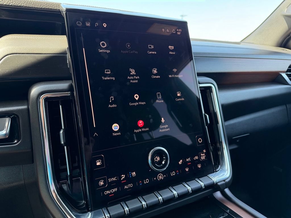 Used 2025 GMC Yukon Denali AWD/4WD image 31
