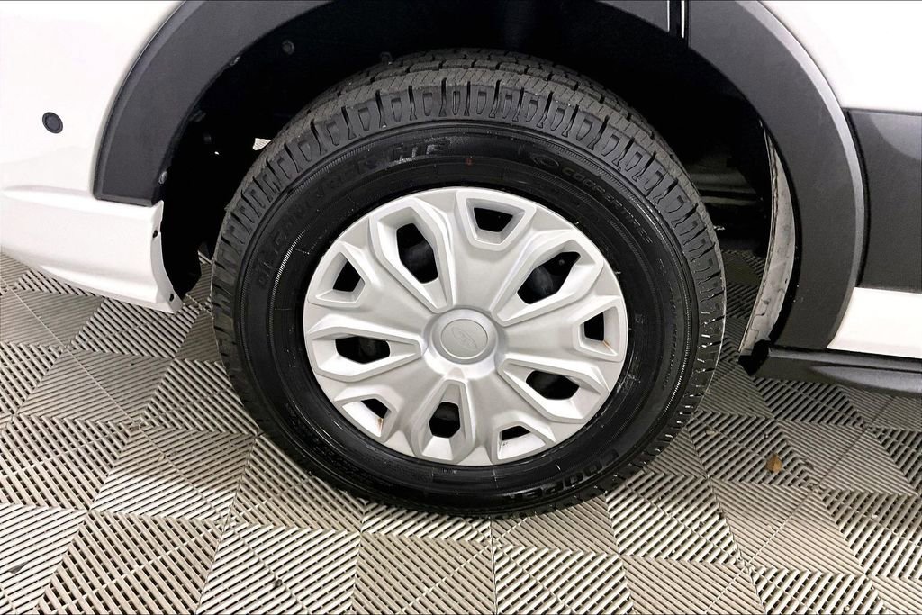 Certified 2024 Ford Transit 350 XLT RWD image 7