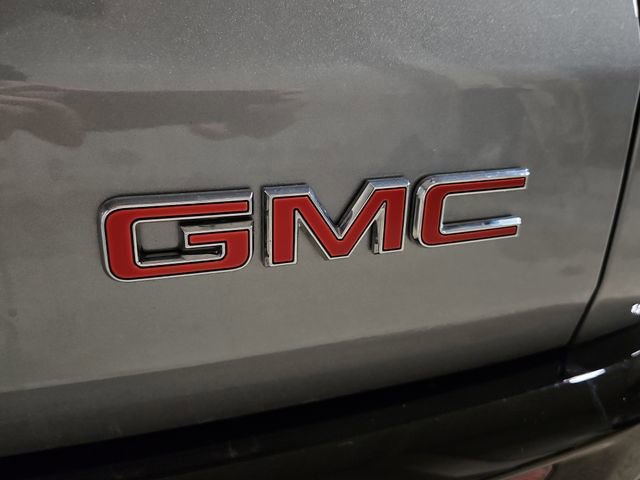 Used 2025 GMC Acadia Denali AWD/4WD image 33