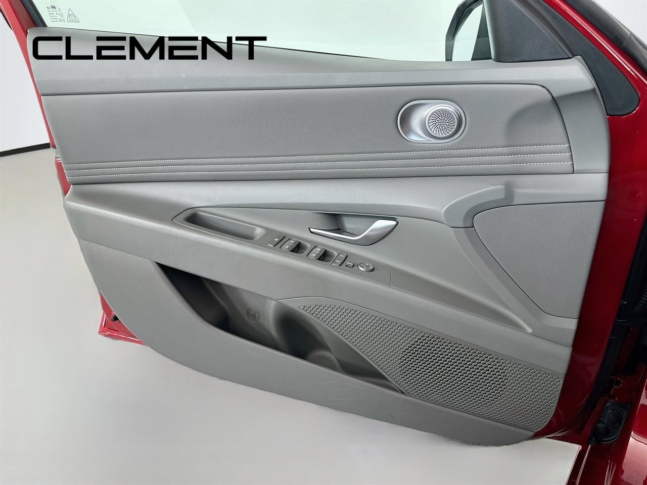 Used 2025 Hyundai Elantra SEL FWD image 26