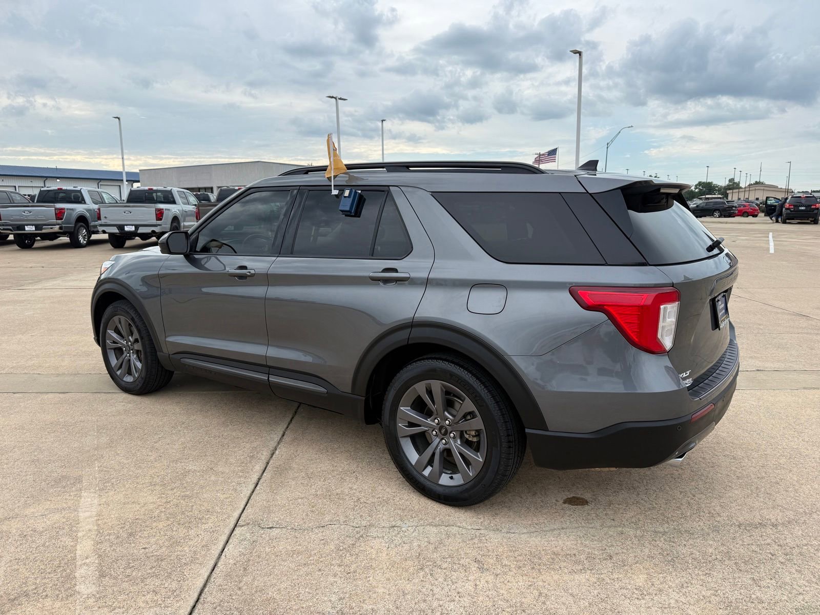 Certified 2024 Ford Explorer XLT w/ Equipment Group 202A RWD image 7