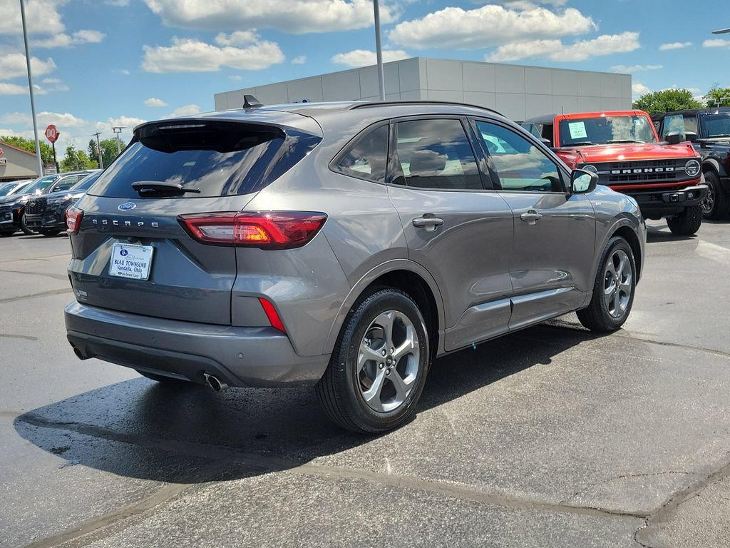 Certified 2023 Ford Escape ST-Line w/ Tech Pack #1 FWD image 4