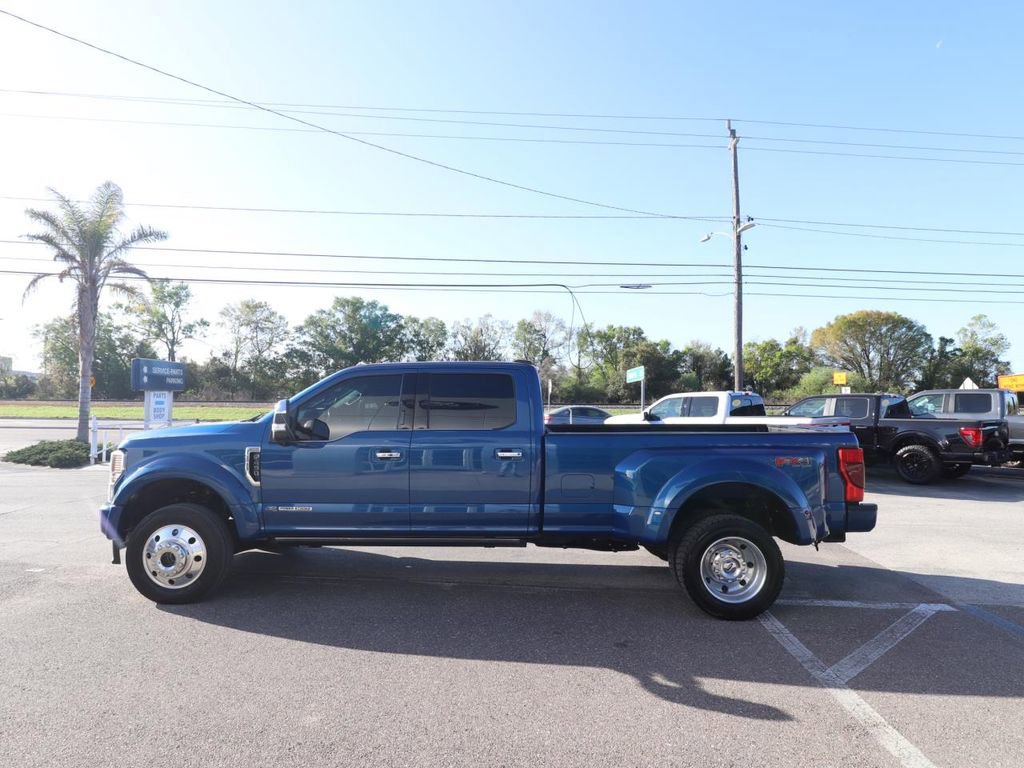 Certified 2022 Ford F450 Platinum w/ FX4 Off-Road Package image 2