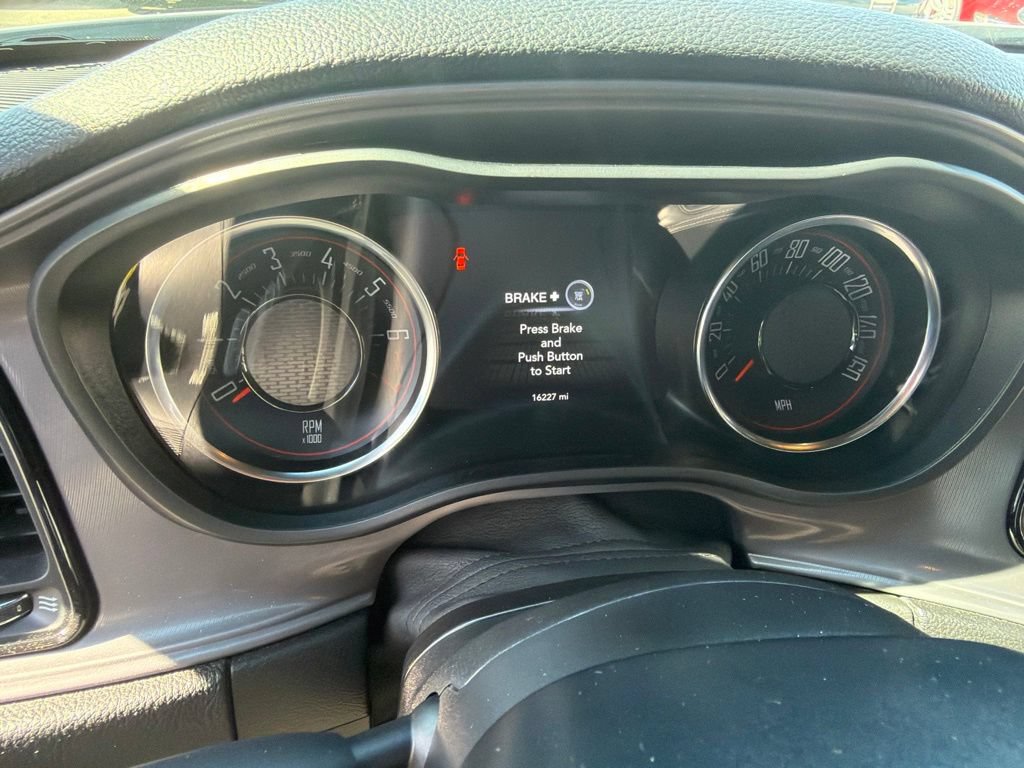 Used 2023 Dodge Challenger GT RWD image 7