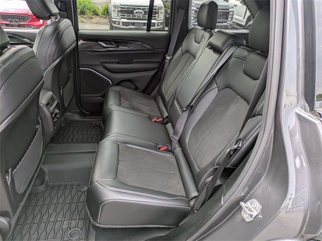 Used 2022 Jeep Grand Cherokee Altitude image 20