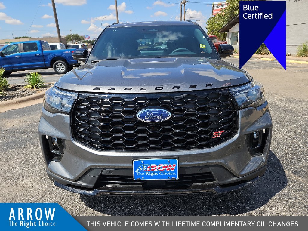 Certified 2026 Ford Explorer ST RWD image 3